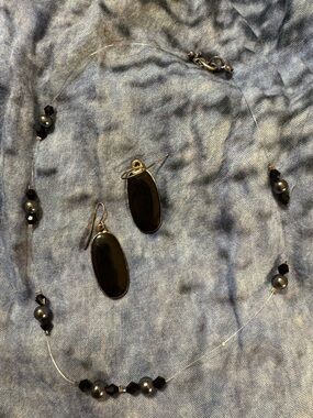 Black Oval Drop Earrings - Gold Trim